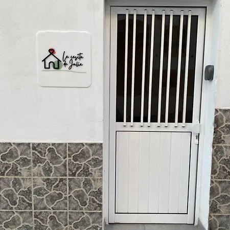 La Casita De Julia Buzanada
